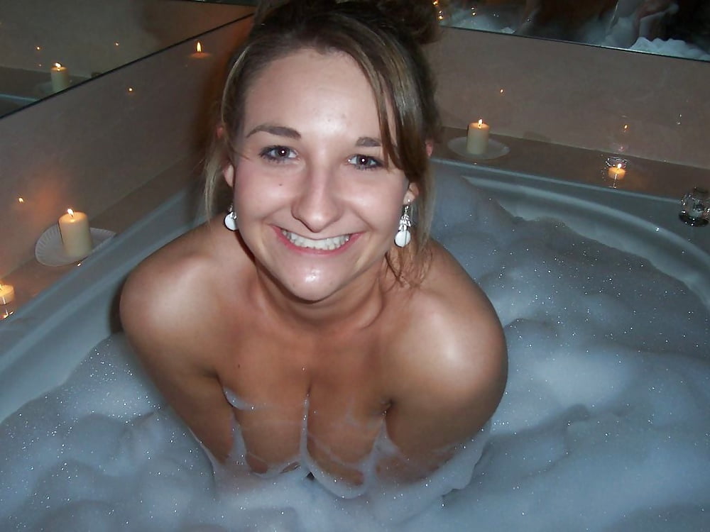 Sex Gallery Teen couple Bubble bath