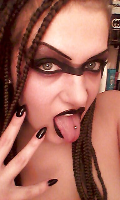 Sex Gallery Exhibitionist Carmen Nadia