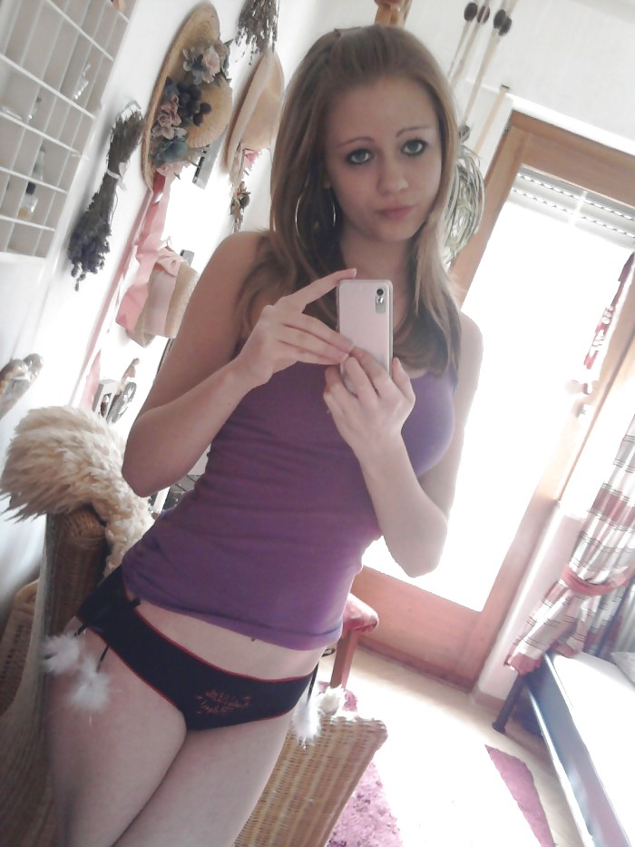 Sex Gallery Sexy Teen Pictures & Self SHots 1