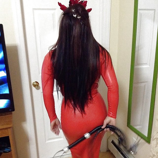 Sex Gallery missnoreyapoison  en instagram