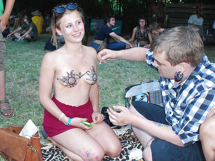 Sex Gallery Nude Painted Ladies in Public Fetish Gallery 3