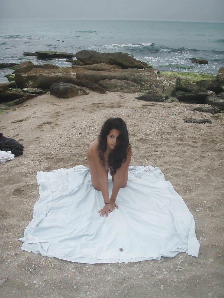 Sex Gallery ARAB GIRL ON BEACH