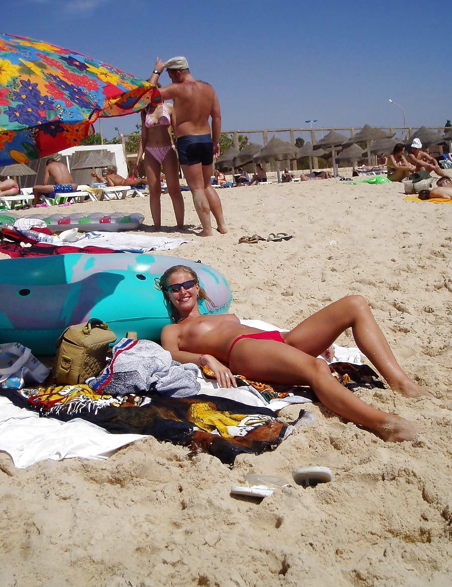 Sex Gallery Girls on de beach 12