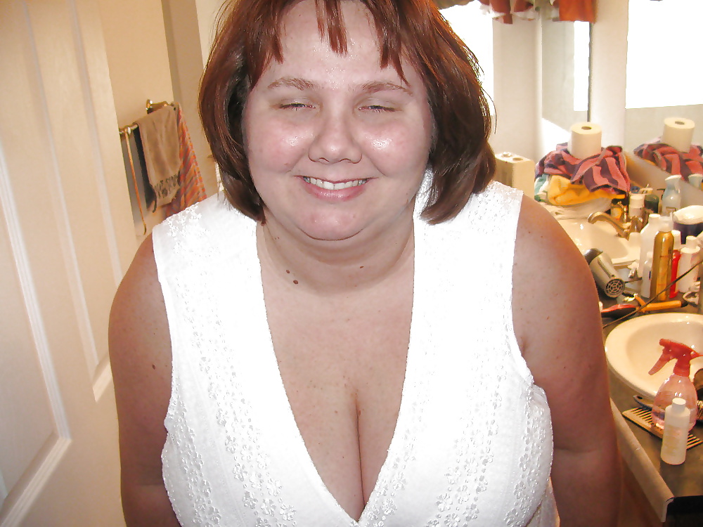 Sex Gallery Paula, the Ultimate Chubby Wife from North Carolina!