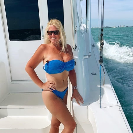 hot moms and teens mix            