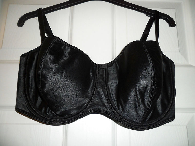 Sex Gallery Bra shot