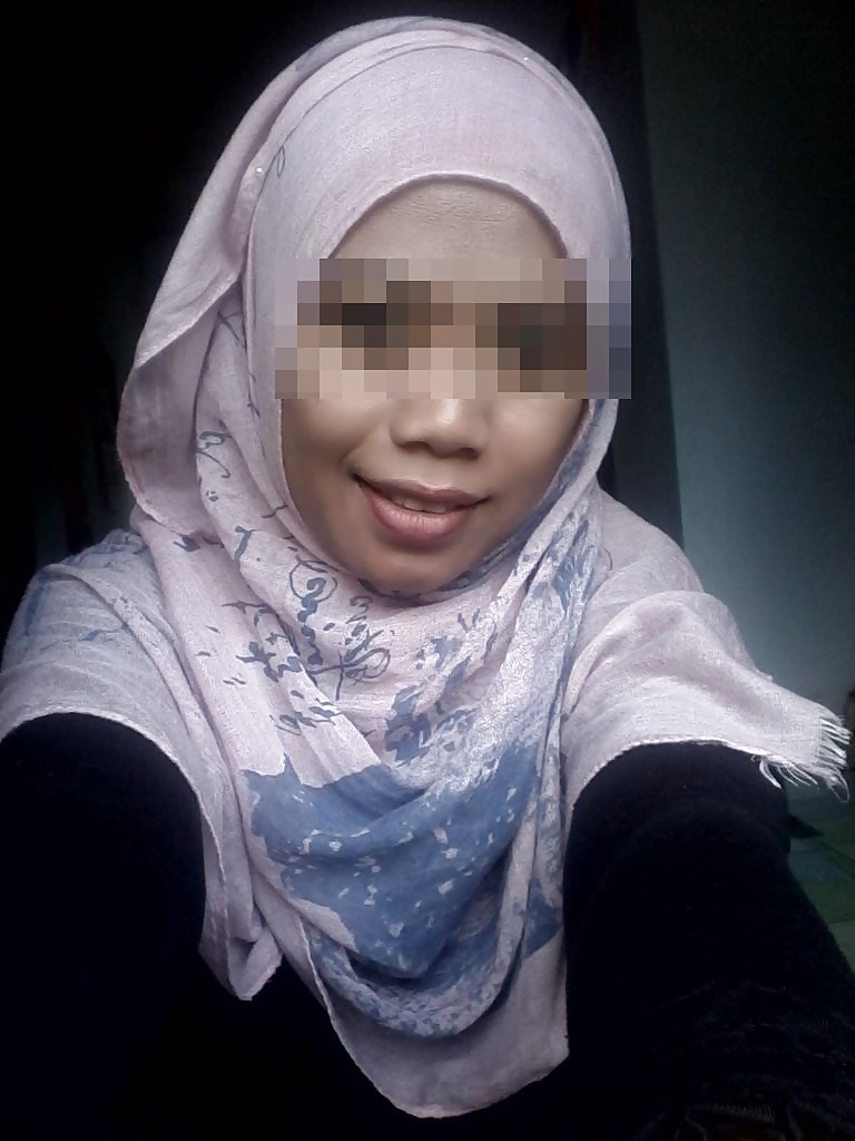 Sex Gallery indonesia- selingkuh ama binor jilbab