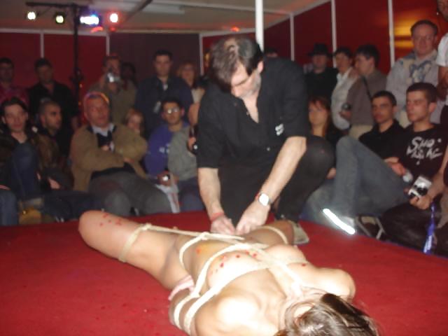 Sex Gallery Miriam - Public bondage - N. C.