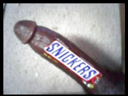WHO LOVES TO EAT SNICKERS  :)