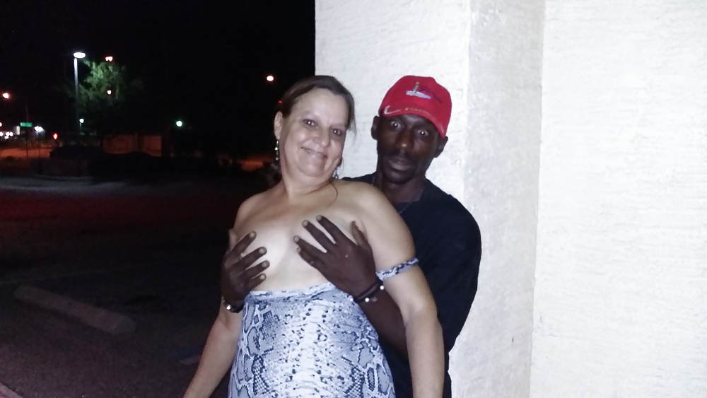 Sex Gallery Sharing Rosemary's tits