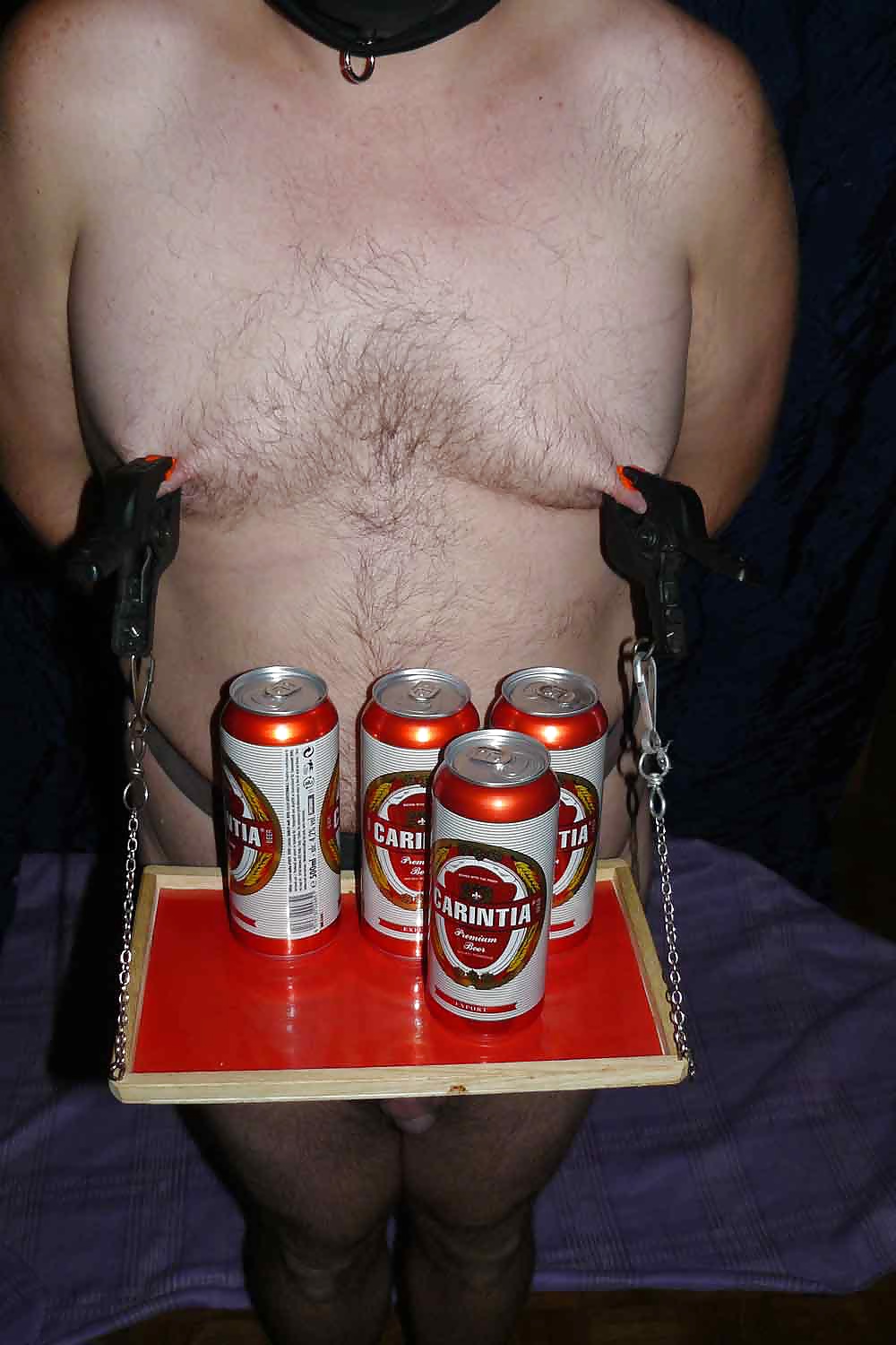 Sex Gallery serve beer