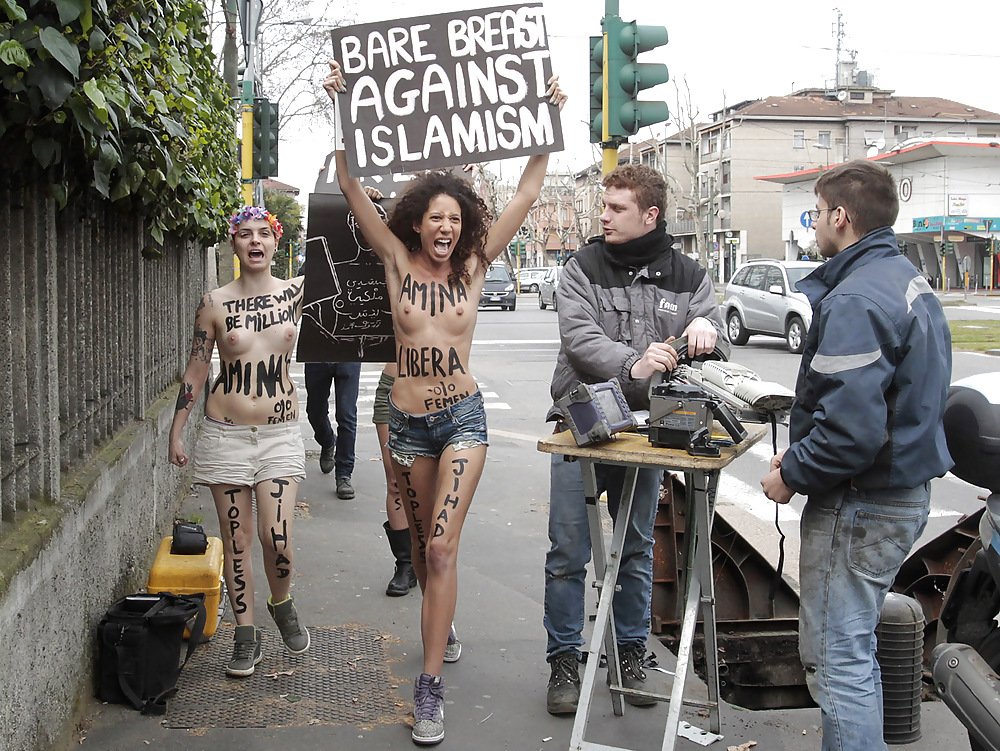 Sex Gallery Femen 2013-04-04 Topless Jihad protest day