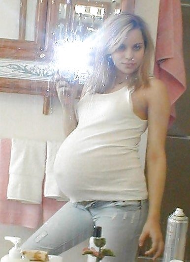 Sex Gallery Another awesome PREGNANT teen selfshot