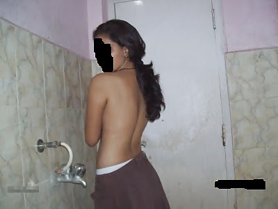 Sex Gallery me naked with my boyfriend in d bathroom...