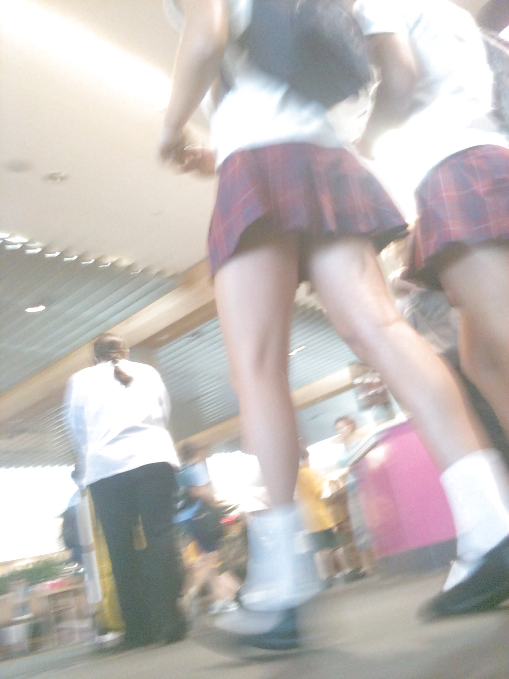 Sex Gallery Ladies and teens at the Mall