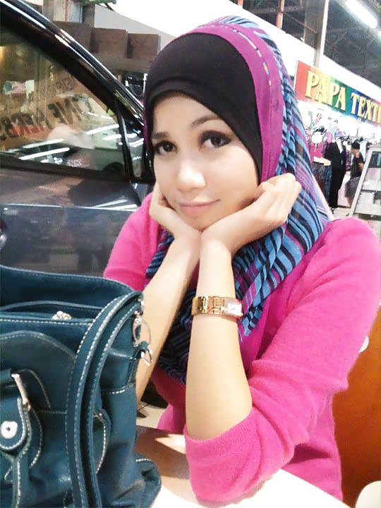 Sex Gallery Facebook - Gadis Tudung