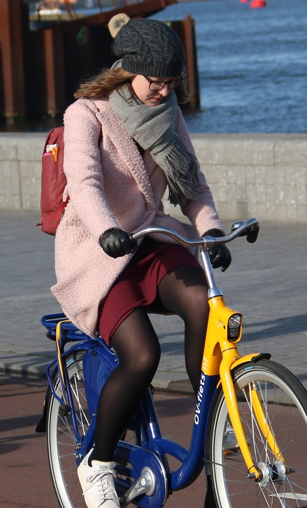 Street Pantyhose - Dutch Cunts on Bikes- 53 Photos 