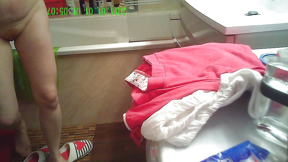 Sex Gallery SVETLANA BATHROOM