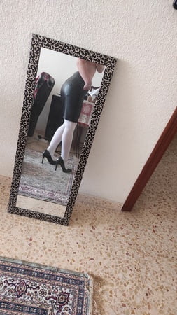 horny cleo coming home         