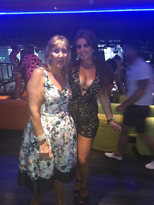 Sex Gallery Sexy brunette Gemma with her great tits from Manchester