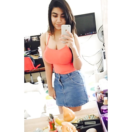 Indian Teen With Huge Boobs