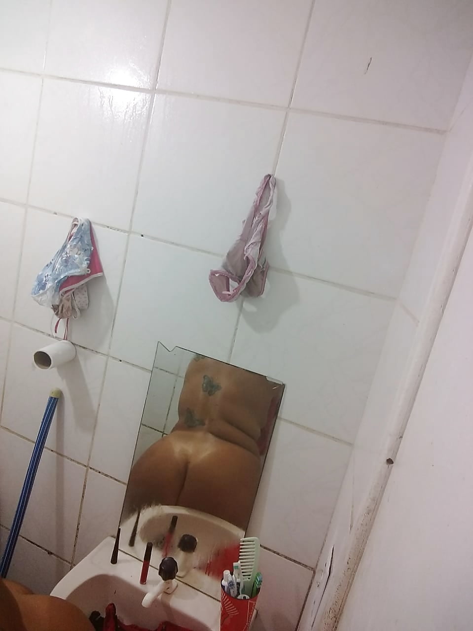 Sex Gallery voyeur