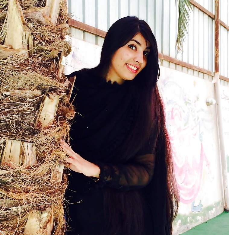 Sex Gallery Double Dose of Indian Curry Cunts