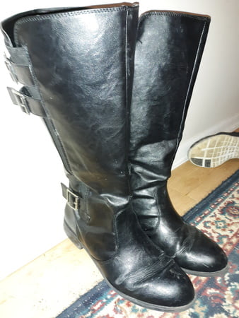 Girlfriends boots pic image