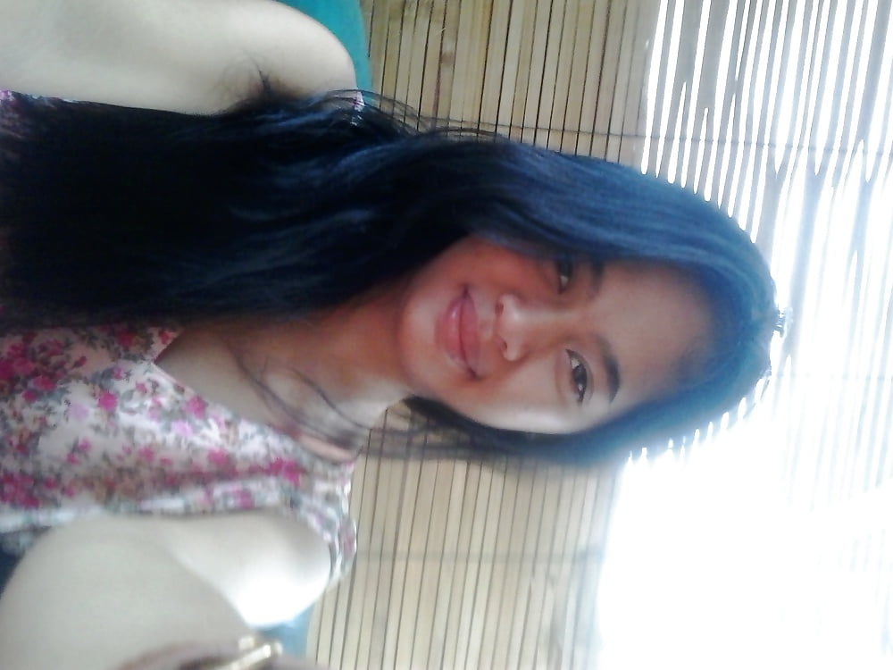 Sex Gallery jilbab indo sella erika