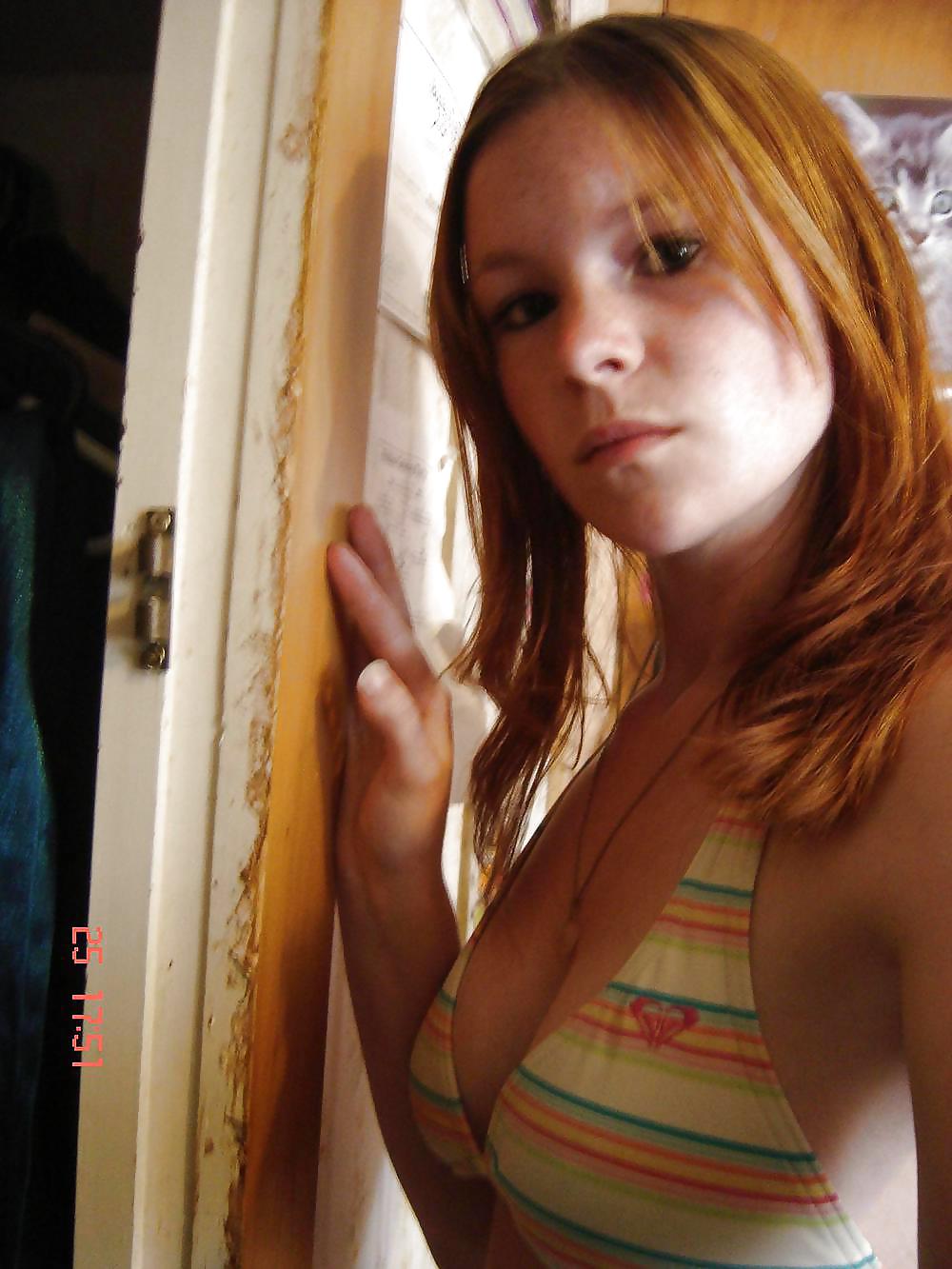 Sex Gallery Geiles Girl mit roten Haaren...