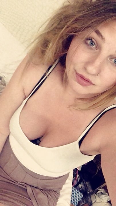 Sex Gallery fit british big tit redhead teen
