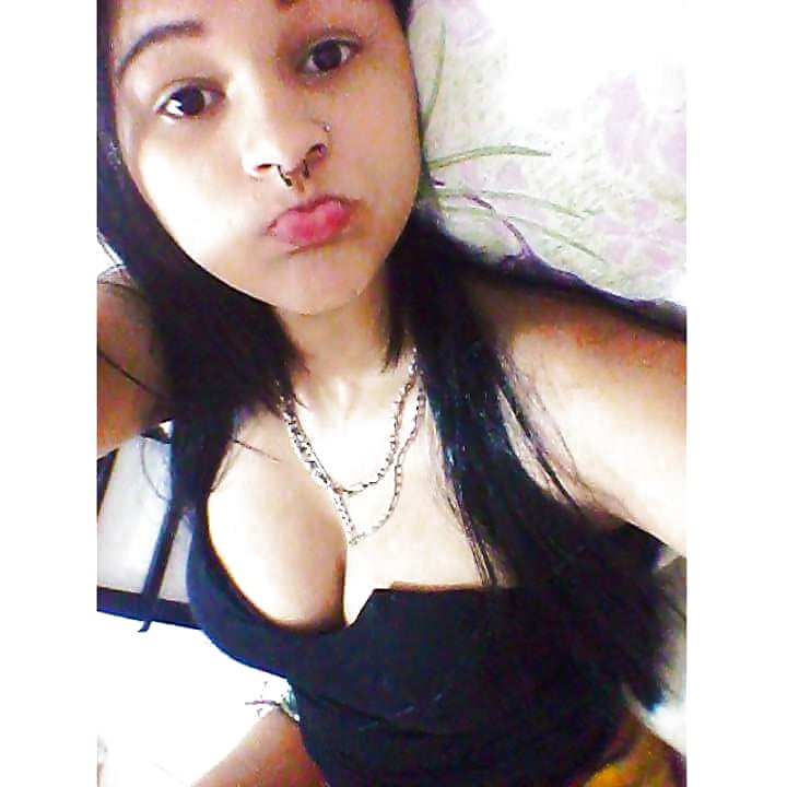 Sex Gallery latinas joven babes cleavage big tits