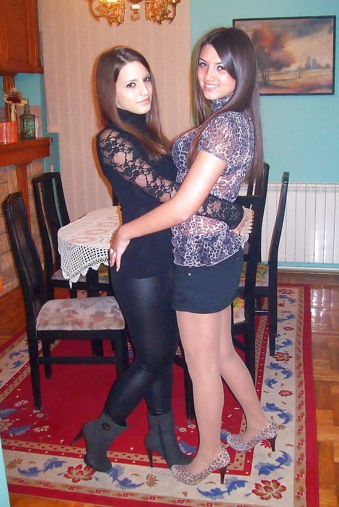 Sex Gallery Hot pantyhose babes on PARTY