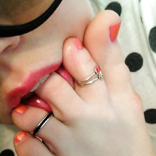 Sex Gallery pretty feet