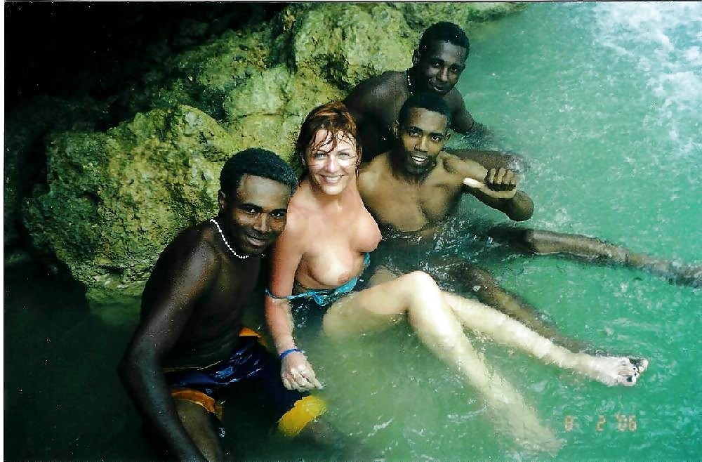 Interracial Sex Tropical Vacation For White Sluts 83 Bilder