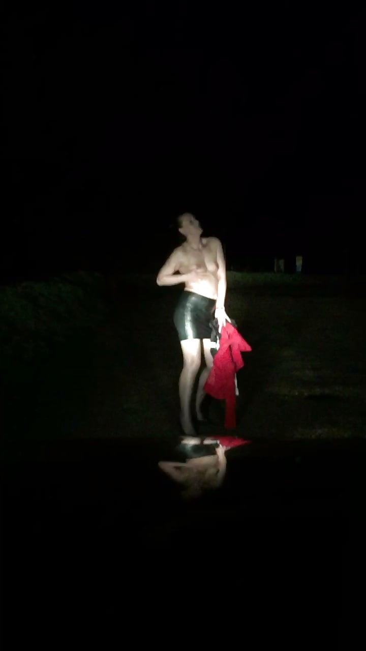 Sex Gallery Wife outdoor