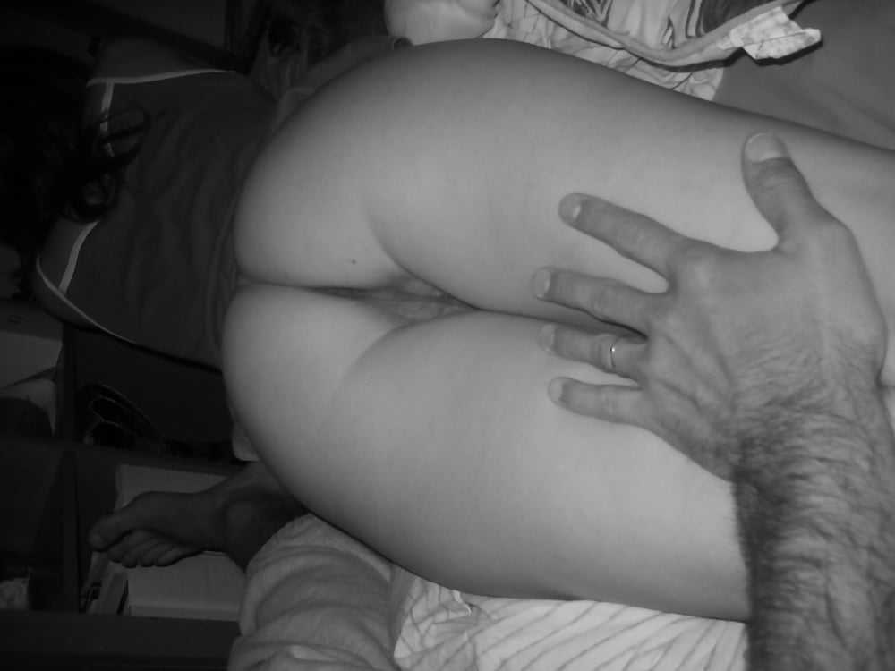 Sex Gallery amateur brunette