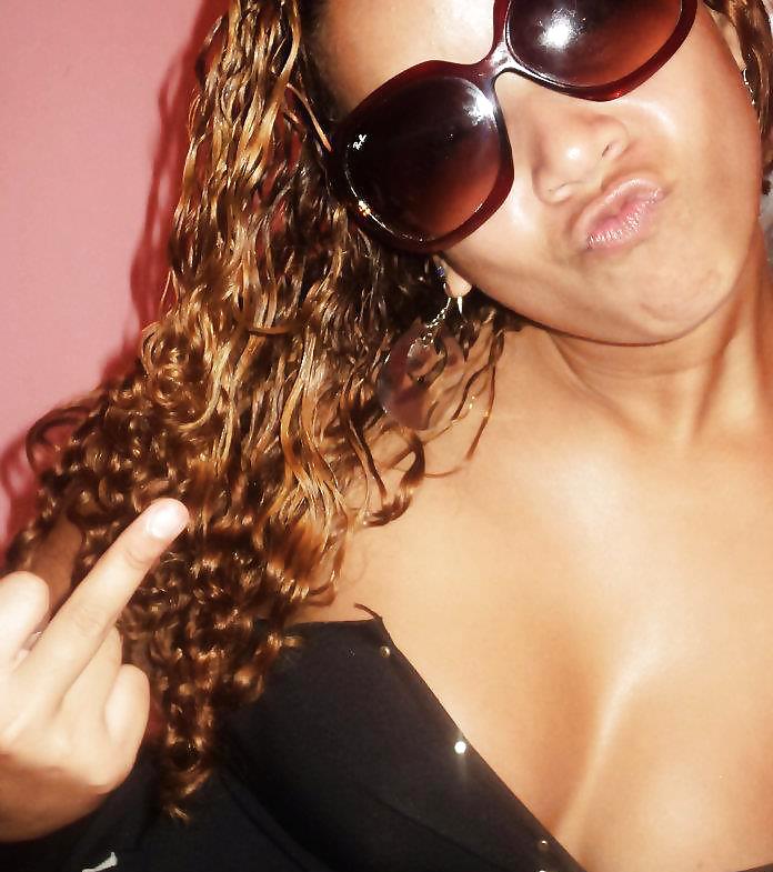 Sex Gallery FACEBOOK SUELLEN FONTINELLY