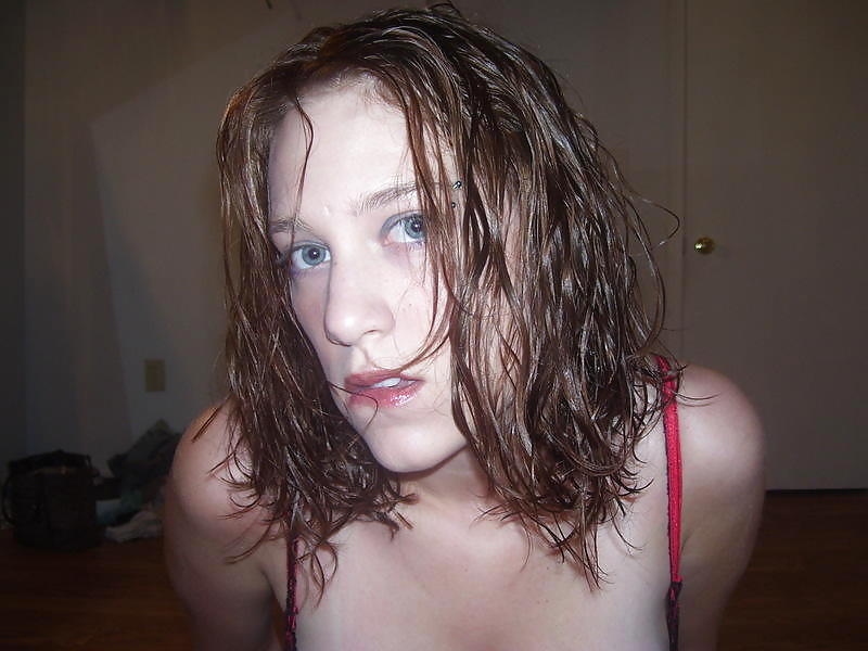 Sex Gallery NAUGHTY REDHEAD