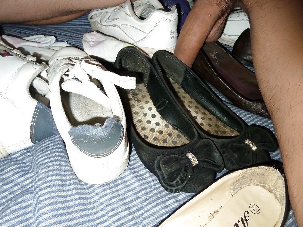 Sex Gallery stinky shoes and socks