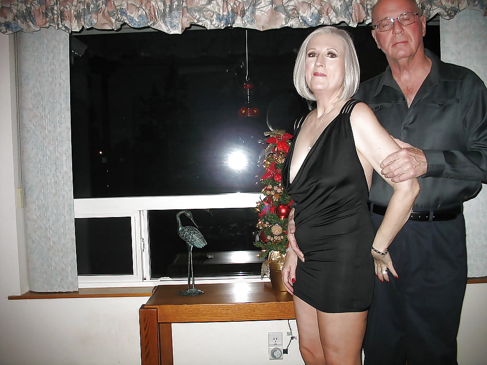 Sex Gallery Wedding Ring Swingers #561: xHamster Wives #21