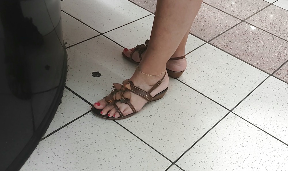 Sex Gallery Candid feet