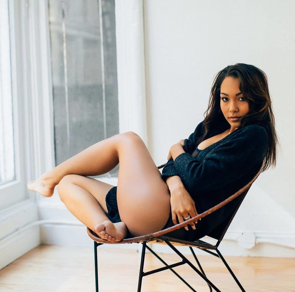 Topless parker mckenna posey 41 Sexy