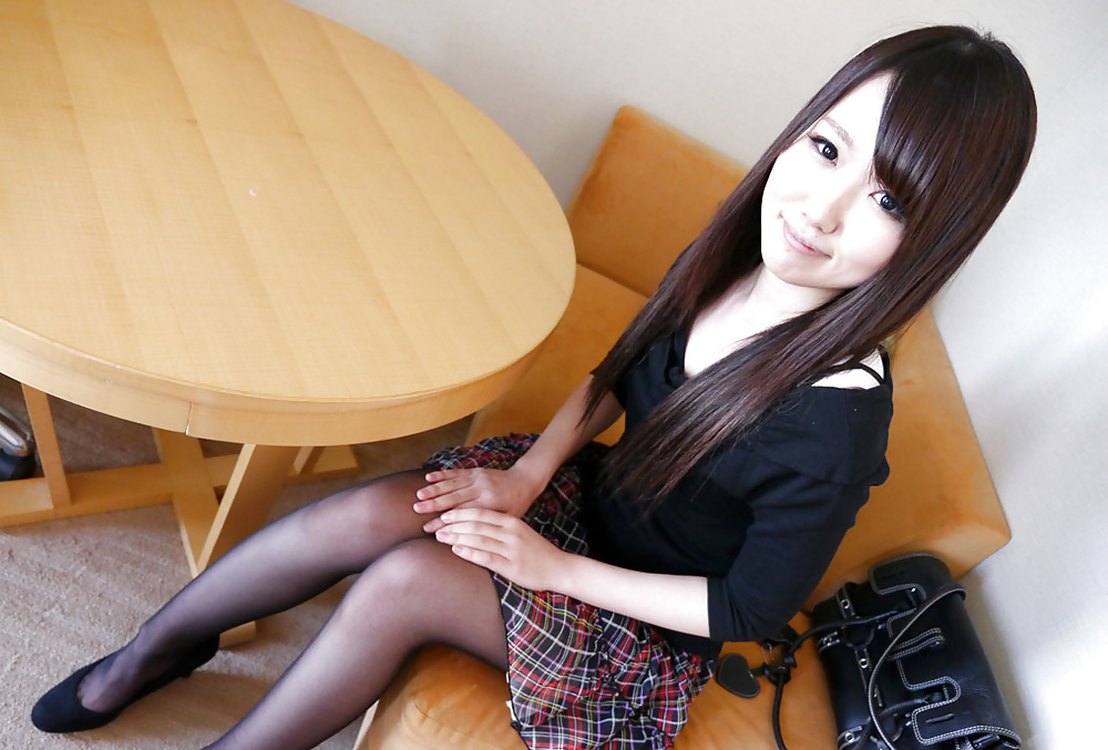 Sex Gallery Japanese teen fucked by relative