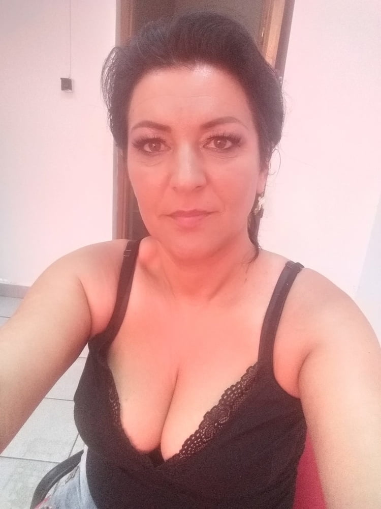 Romanian Mature Slut Anne Marie Buchete Photos Xxx Porn Album