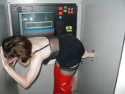 Sex Gallery Wedding Ring Swingers #658: Glory Hole Wives