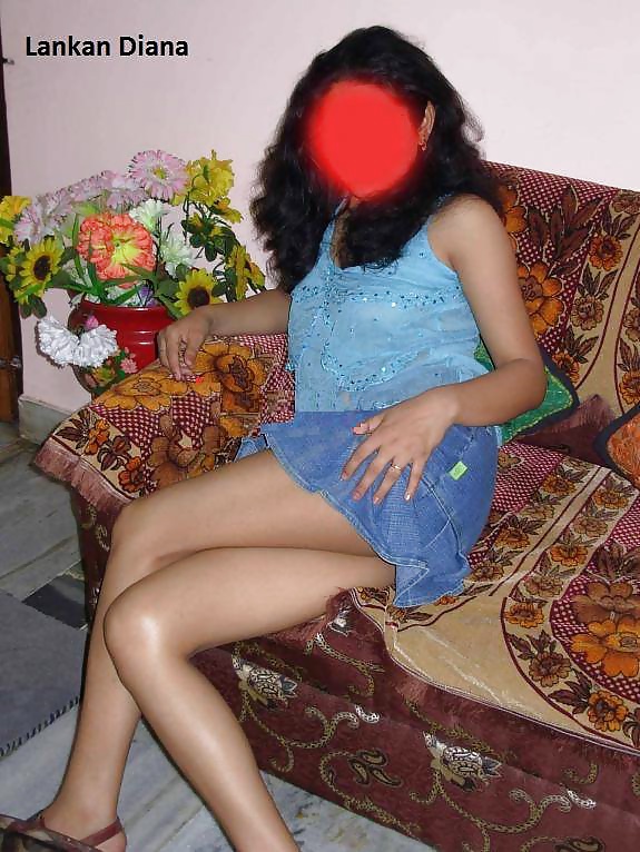 Sex Gallery Famous Lankan Relax at home