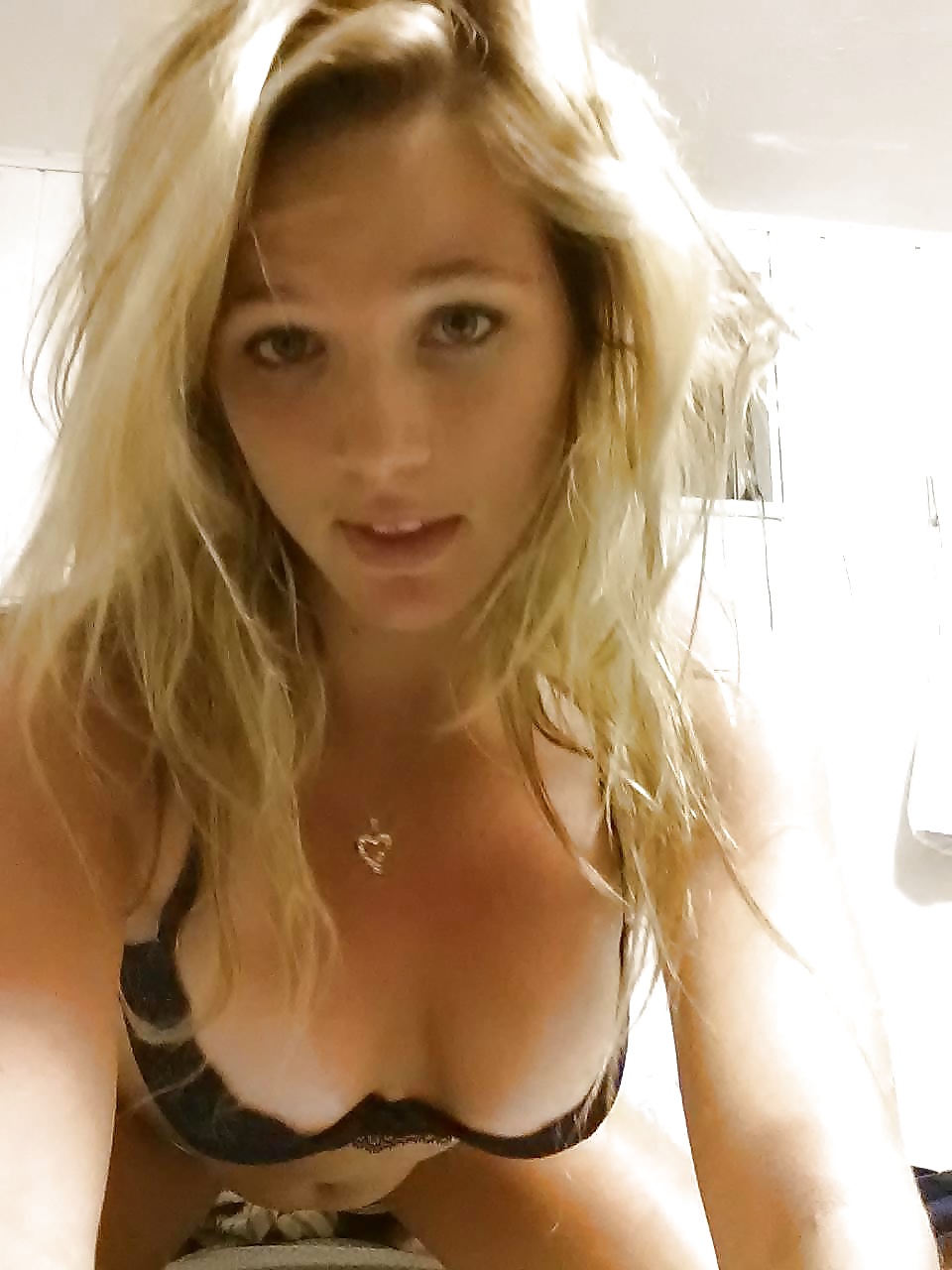 Sex Gallery Blonde Selfies