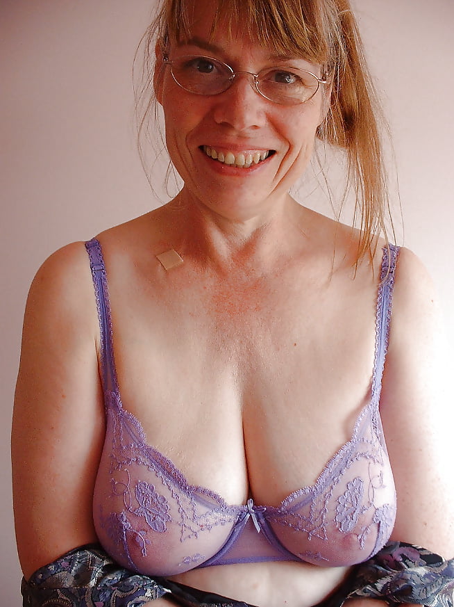 Strapless push up bra for saggy breasts