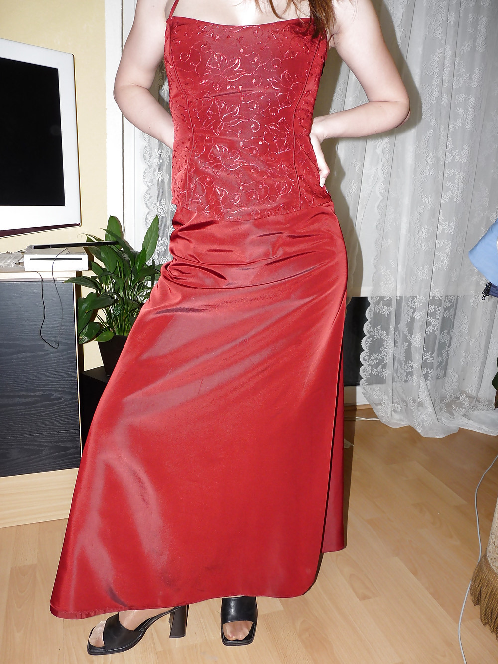 Sex Gallery wifes sexy red shiny silk satin gala dress